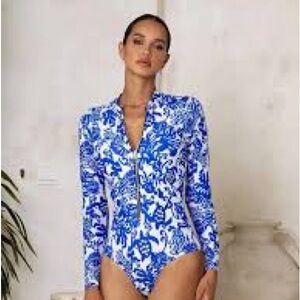 Lilly Pulitzer Randee Rashguard Blue and White one piece Women's Swimwear size 0